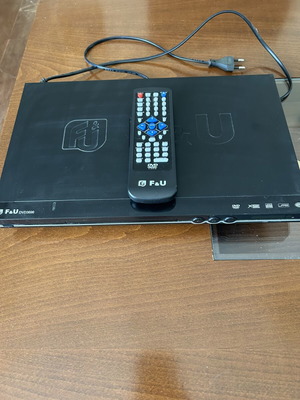 F and U DVD player σαν καινούργιο