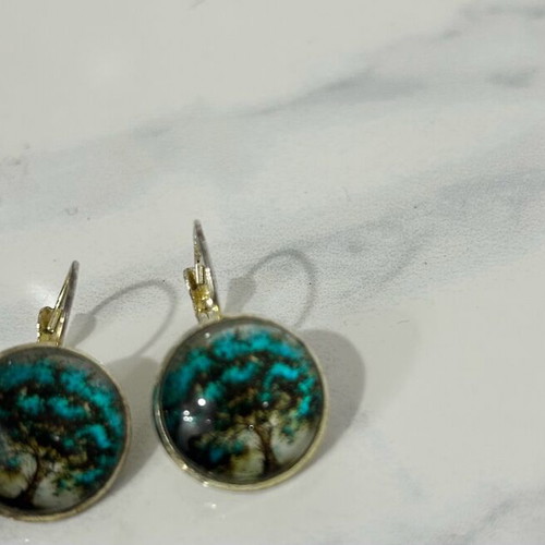Earrings with Tree of Life graphic like new, alloy glass