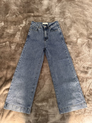 High Waist Denim Jeans, light wash, cropped, straight leg