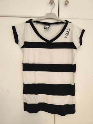 Pukas blouse medium size like new