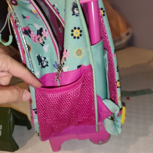 Minnie bag with wheels like new, pink