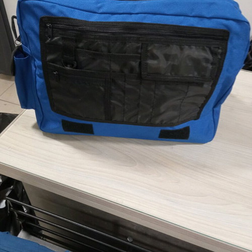 Messenger bag like new, blue, shoulder, durable material
