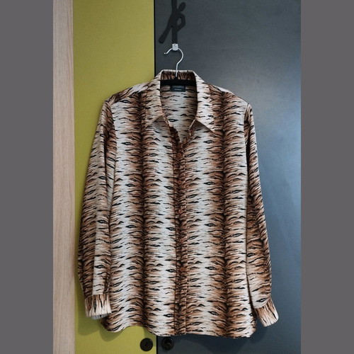 Canda women's shirt with animal print used, size 40/42