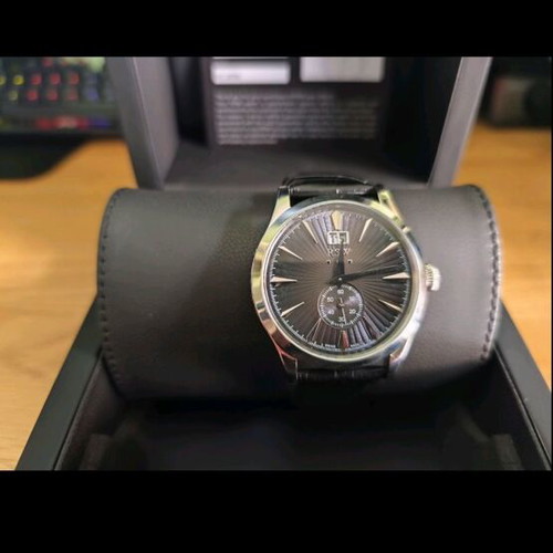 RSW Retro Gate Date Watch Swiss Made new, men's black