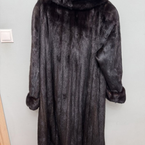 John Papanicolaou mink fur coat like new, long women's