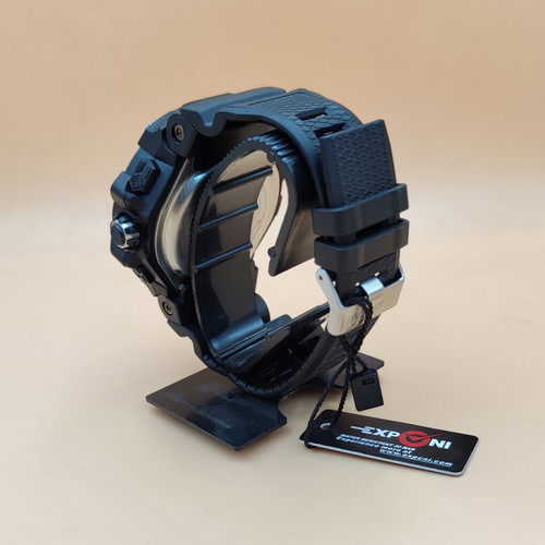 Exponi men's watch black like new, analog and digital