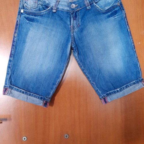 Bershka denim bermuda shorts used with pink stitching, size 36