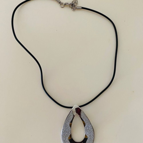 Teardrop necklace in silver tone with rhinestones and black cord new
