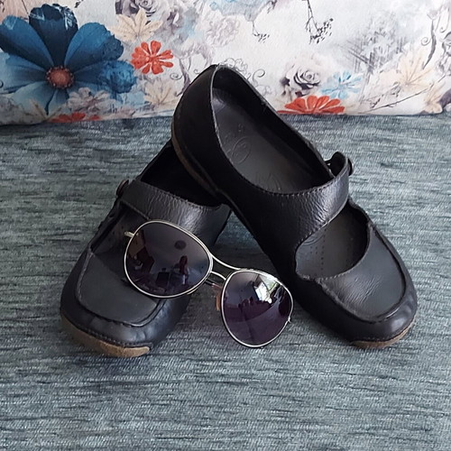 Γυναικεία αθλητικά παπούτσια Clarks σαν καινούργια, μέγεθος 37,5, μαύρο δέρμα