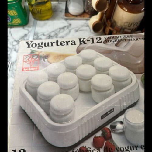 Yogurt maker brand new in box