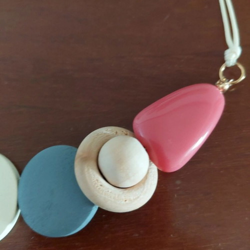 Wooden colorful necklace like new