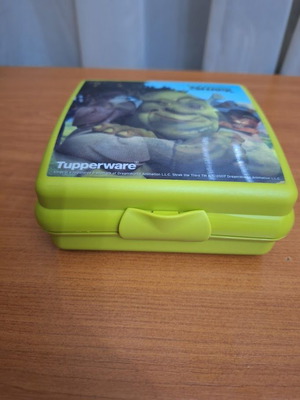 Tupperware δοχείο φαγητού Shrek με 3D lenticular σχέδιο σαν καινούργιο