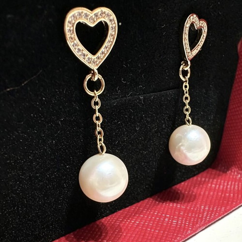 Baroque Pearl Heart Earrings 14K Gold Filled, new, hypoallergenic