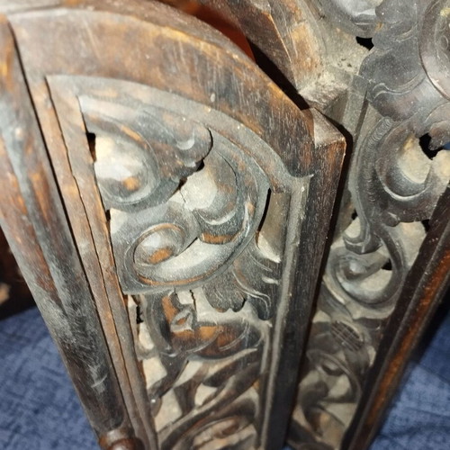 Decorative small mirror like new, carved wood