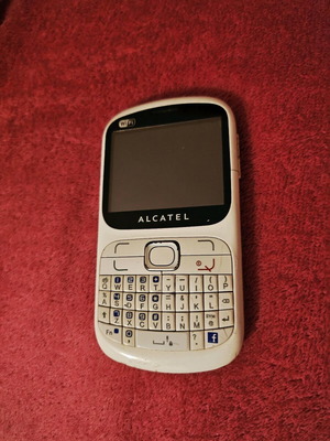 Ρετρό κινητό τηλέφωνο Alcatel One Touch 2.00 mpxl μεταχειρισμένο, λευκό