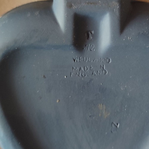 Vintage Wedgwood Jasperware "Spade" trinket box Portland Blue new