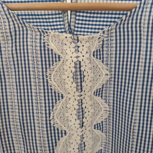 Blu Deise blouse like new, light cotton, blue and white, sizes M/L