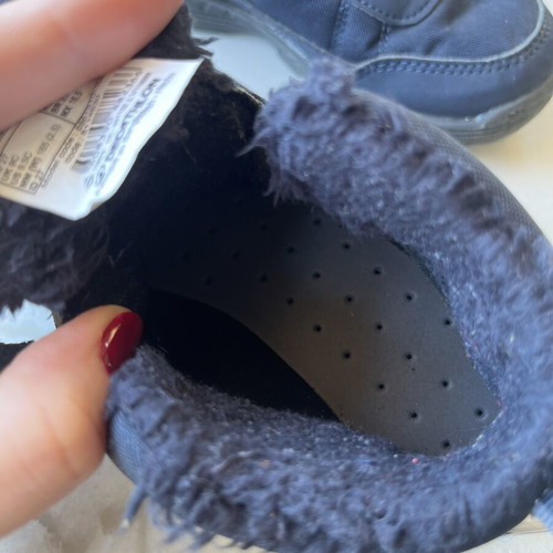 Quechua waterproof warm kids boots size 27
