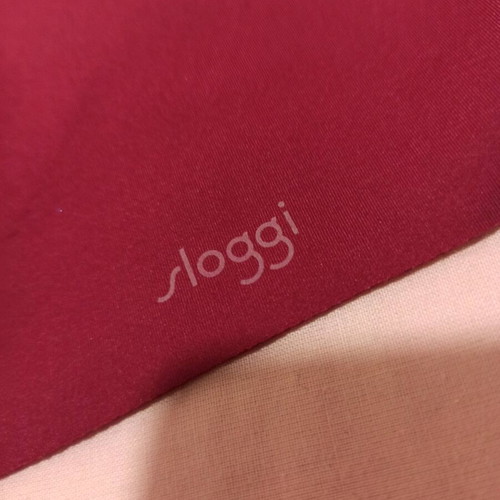 Sloggi Adapt Me bra burgundy like new, size Large, wireless