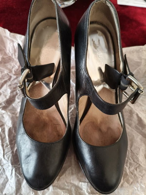 Michael Kors Mary Jane platform pumps black leather used