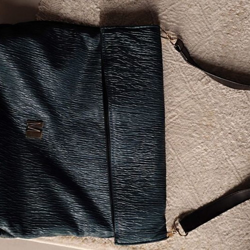 Modissimo crossbody bag like new, pleated fabric black and green