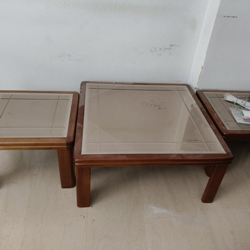 Coffee table set large and 2 side tables used