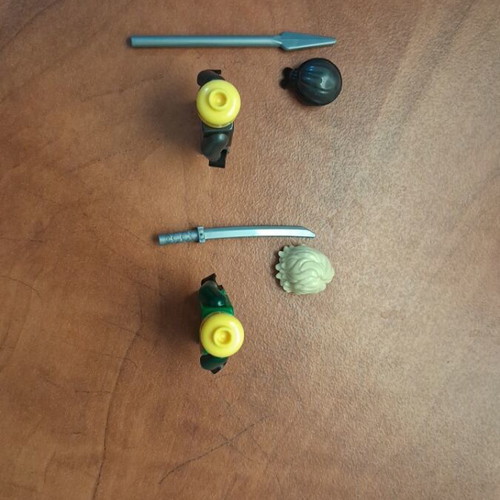 LEGO Ninjago figures pack: Lloyd & Nya Season 9 Hunted