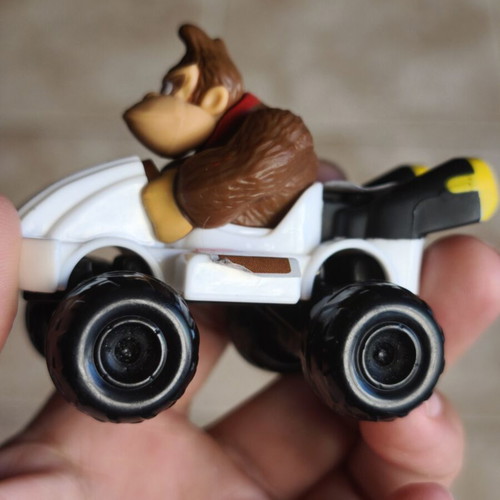 Nintendo Super Mario Bros Donkey Kong figure used, original collectible