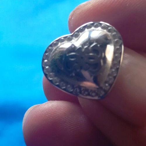 Guess earrings like new, stainless steel