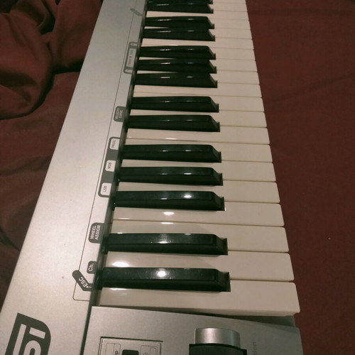 ESI KeyControl 49+ MIDI Keyboard like new, 49 keys