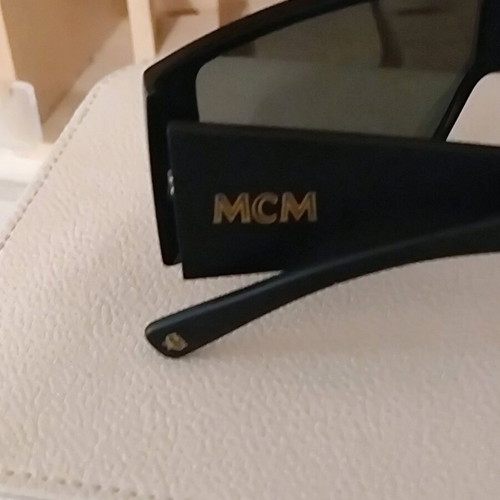 MCM MCM688S Unisex Sunglasses Black New
