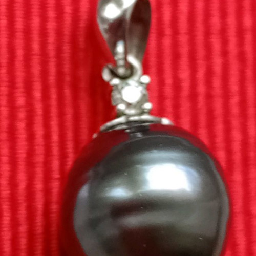 Pendant with black pearl, silver 925 and zircon like new