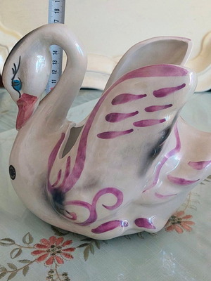 Decorative porcelain swan like new