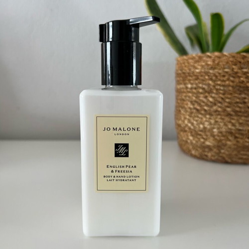 Jo Malone English Pear & Freesia Body & Hand Lotion 250ml new
