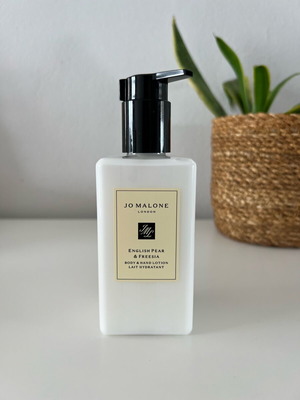Jo Malone English Pear & Freesia Body & Hand Lotion 250ml new