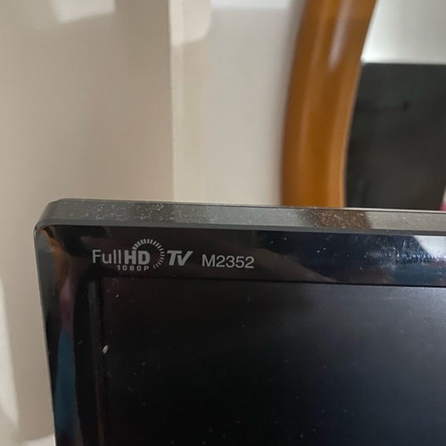 LG television like new