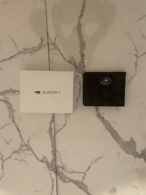 Lacoste wallet new condition