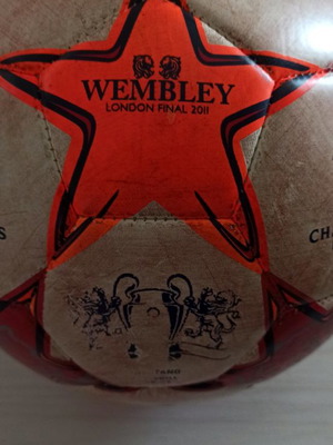 Μπάλα adidas συλλεκτική μεταχειρισμένη Wembley 2011