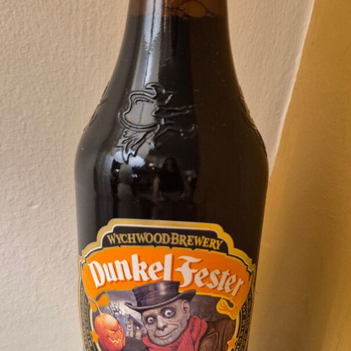 Wychwood Dunkel Fester dark beer bottle, collectible