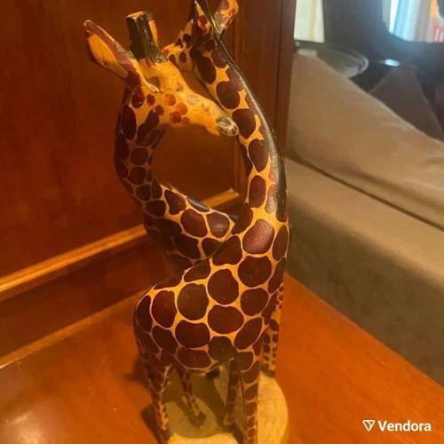 African wooden sculpture with woven giraffe, like new, 30 cm tall