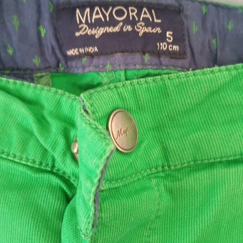 Mayoral kids bermuda shorts used, green, size 110 cm