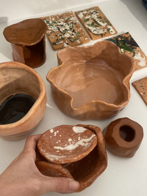 Ceramics new, pack of 9 pieces