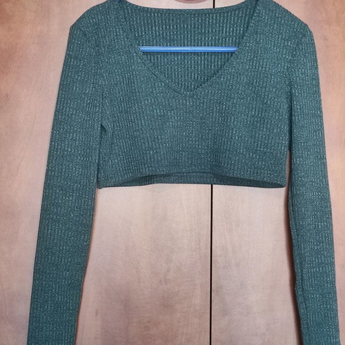Gym set with crop top and leggings like new, gray