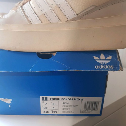 Adidas original women's sneakers size 38 like new, white beige