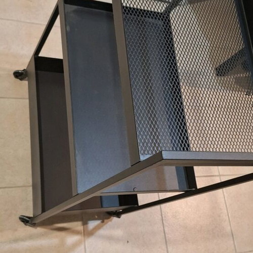 Rolling table like new, ideal for professional use