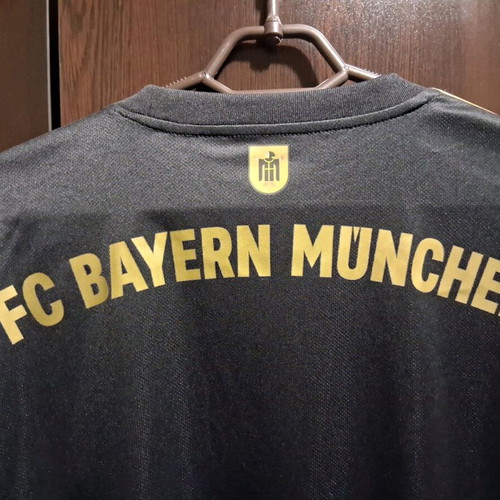 Bayern Munchen jersey new, authentic, size Medium