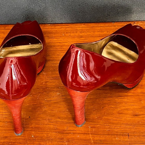 Peep toe Nine West shoes size 40 like new, brown-bordeaux patent leather