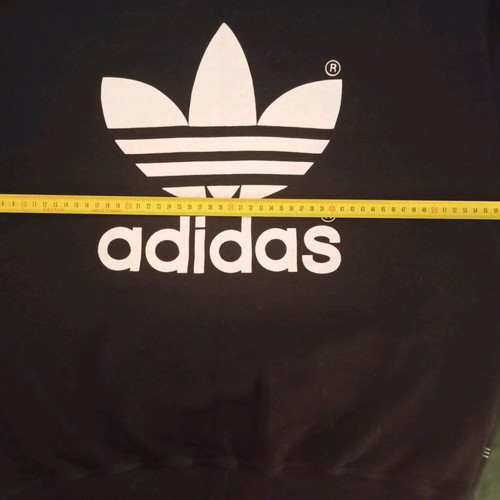 Adidas vintage oversized medium sweatshirt, like new, black