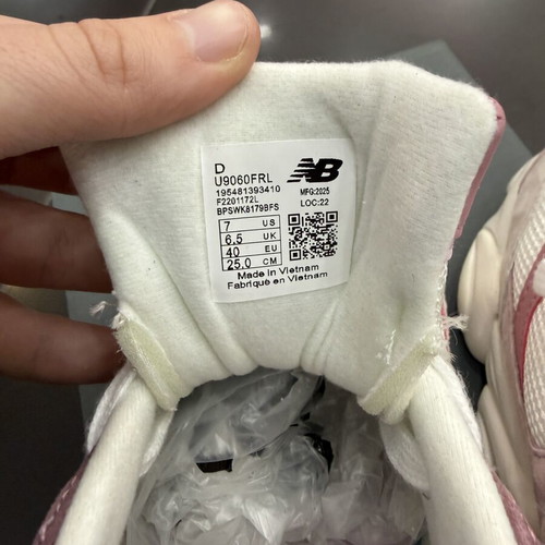 New Balance pink sneakers size 40