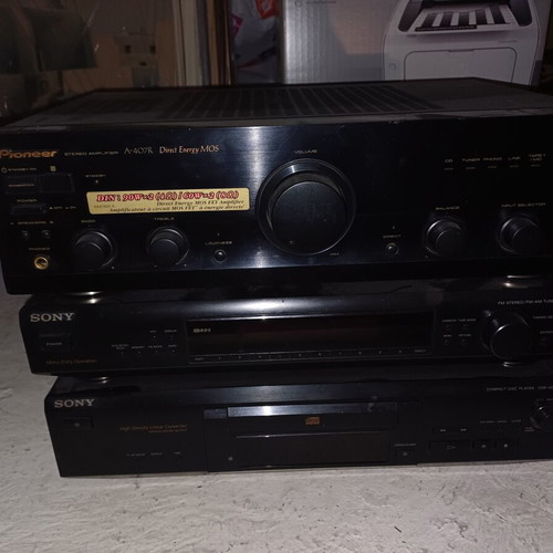 Pioneer Sony Hi-Fi Stereo Set like new, amplifier tuner CD player